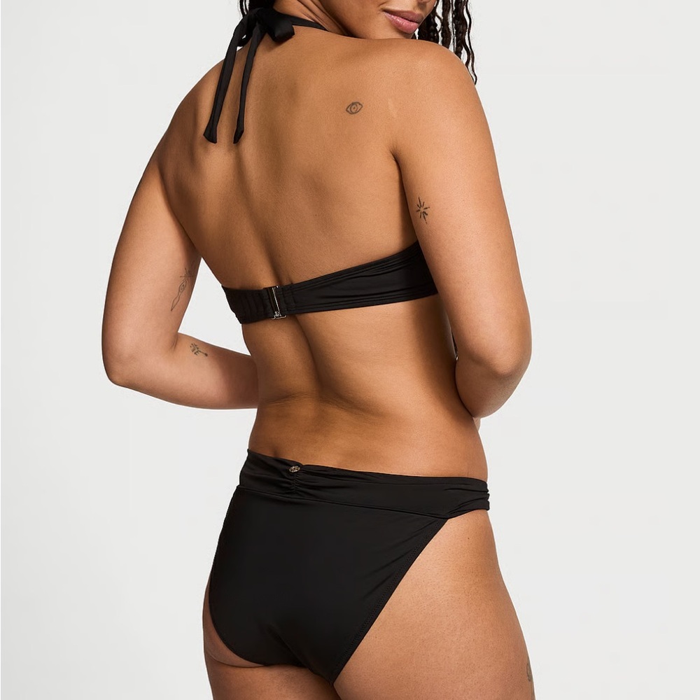VICTORIA'S SECRET SWIM
Essential Harlow Halter Push-Up Bikini Top - Picture 4 of 5